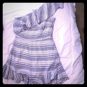 NWT BB Dakota romper size 4